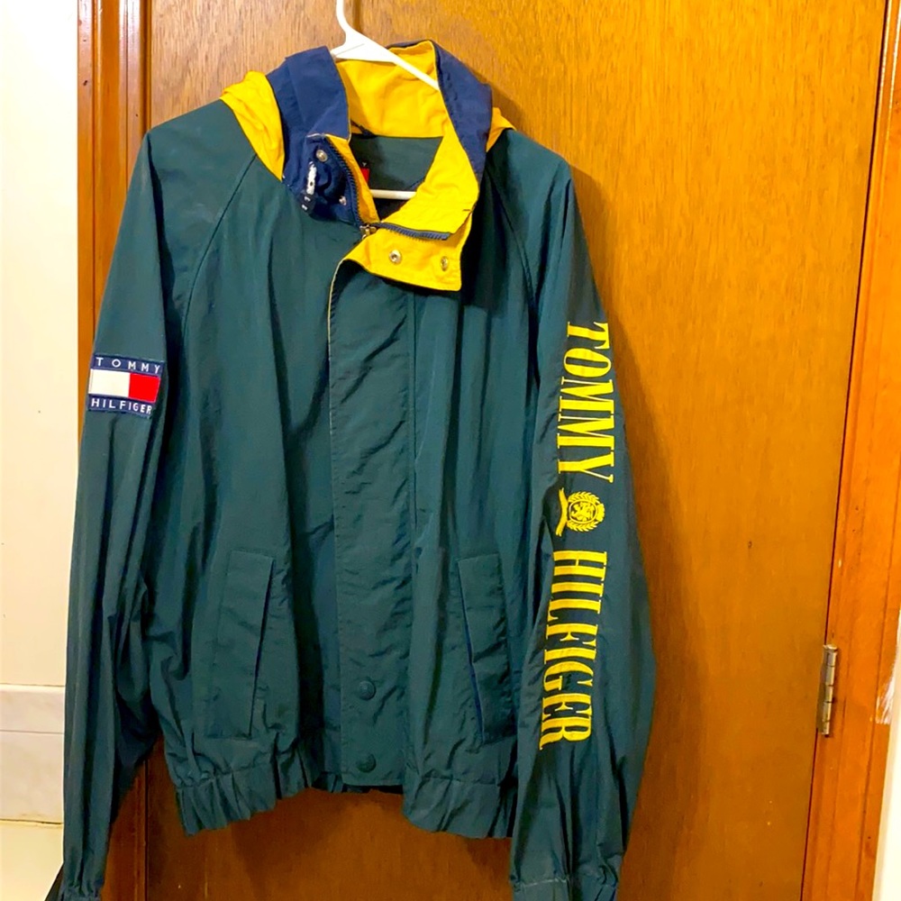 Tommy Hilfiger 90’s vintage jacket